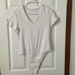T-shirt bodysuit